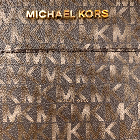 NWT Michael Kors Ciara Tote - Picture 3 of 8